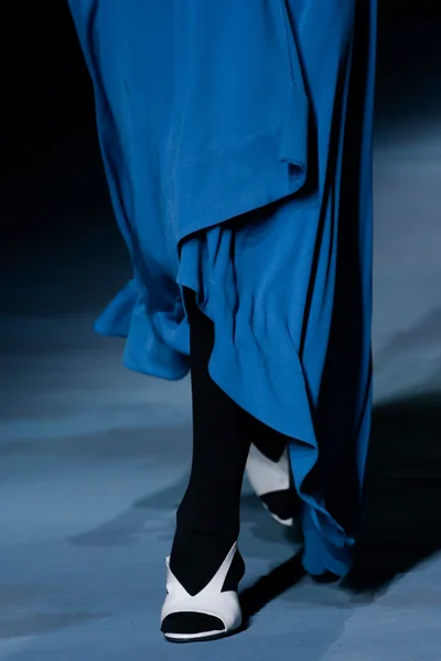Look 80